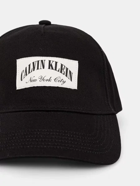 Calvin Klein bejzbalová čiapka čierna