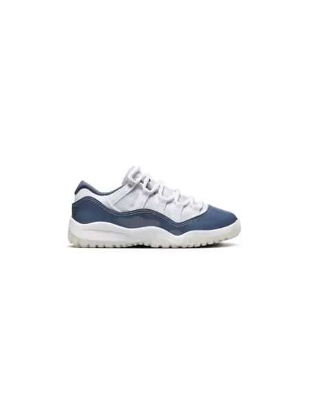 Sneakerși copii Jordan 11 Retro alb