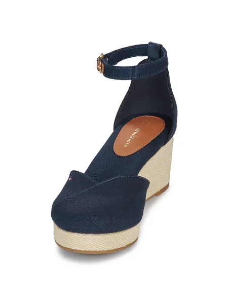 Pantofi Tommy Hilfiger cu vârf închis albastru