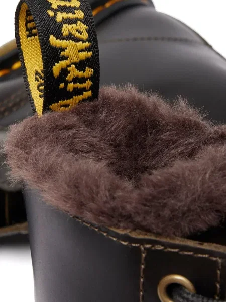 Кожаные утепленные ботинки Dr. Martens на платформе коричневые