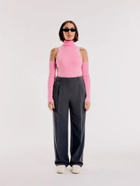 OUT OF ORBIT Top brodat Cara' roz
