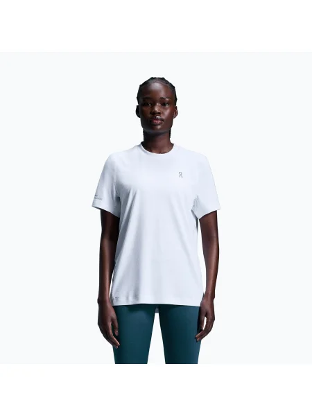 Tricou de antrenament pentru femei On Running Active-T white alb