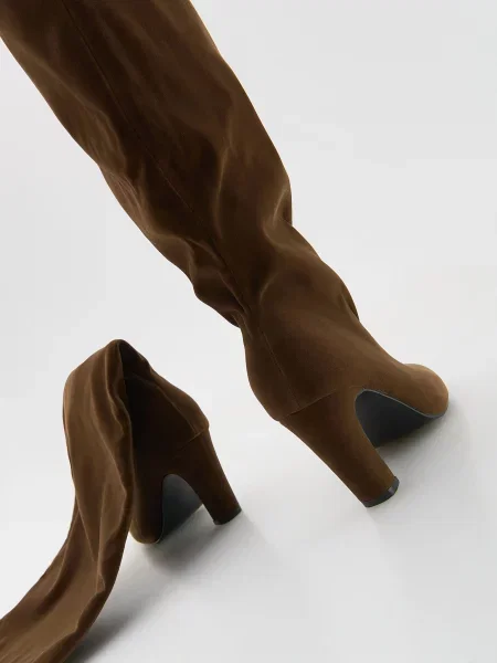 Замшевые сапоги Reserved коричневые