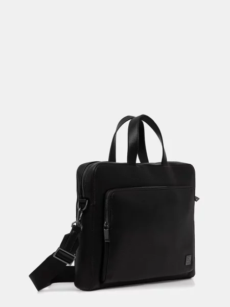 Geantă pentru laptop Calvin Klein Emblem Hw Commuter negru