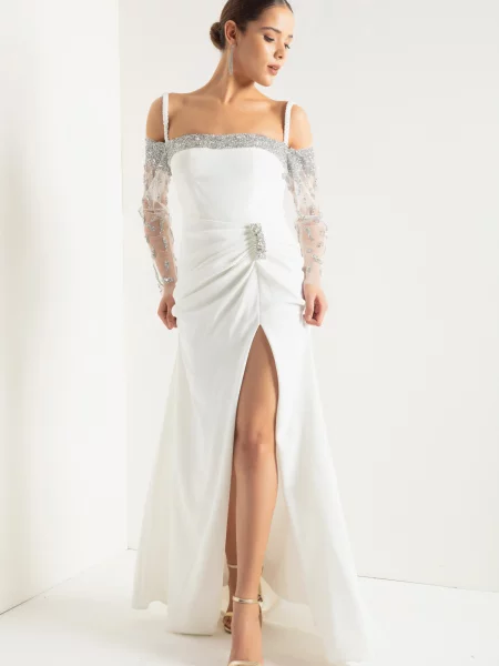 Sukienka wieczorowa Lafaba z kamieniami na ramiączkach biała