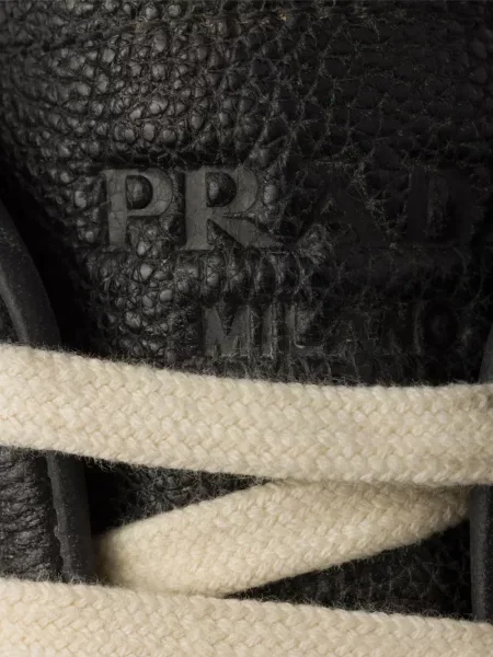 Sneakerși Prada cu șireturi din dantelă negru