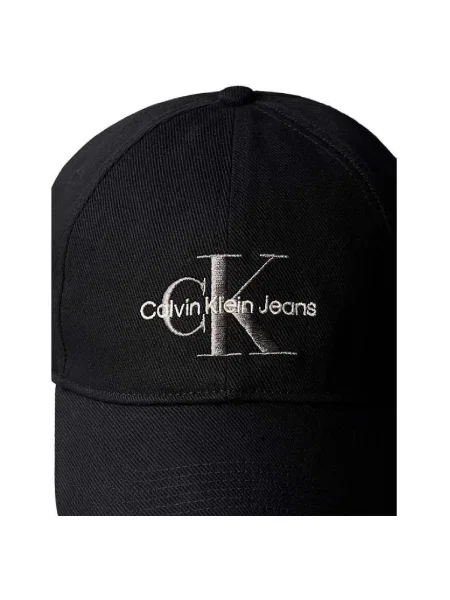 Calvin Klein Jeans Šiltovka čierna