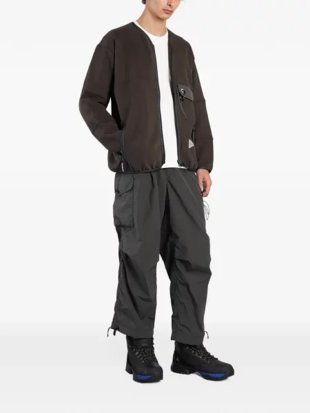 Cu centură pantaloni cargo And Wander gri