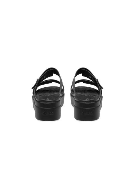 Papucs Crocs Brooklyn Sandal Lowwdg fekete