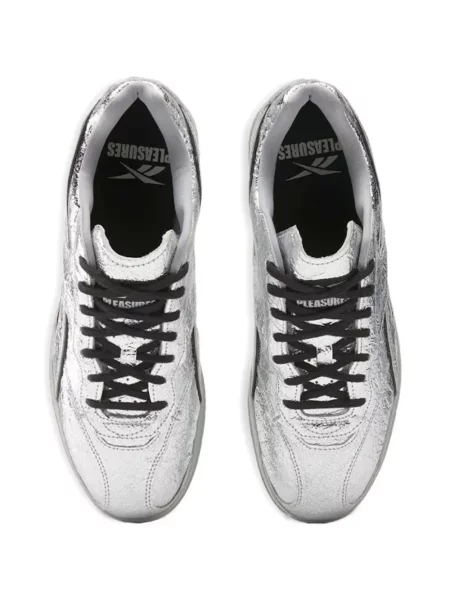 Sneakerși Reebok streetstyle