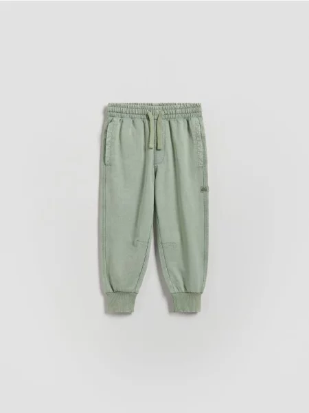 Джоггеры Reserved зеленые