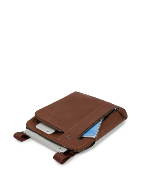 Geanta crossbody Piquadro maro