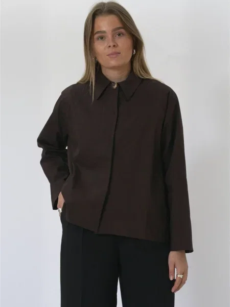 TEESHOPPEN Geacă de primăvară-toamnă Mavis închis maro