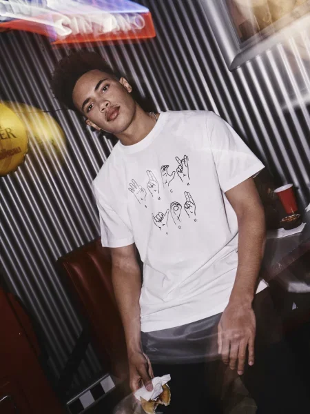 Mister Tee Majica FU Sign Language črna bela
