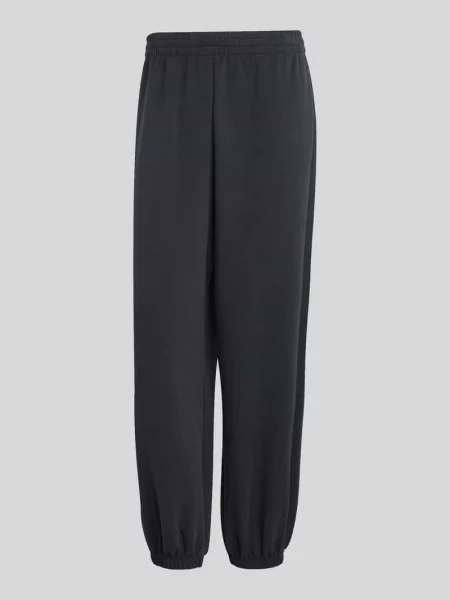 Dresowe spodnie w kroju comfort fit z nadrukiem logo Adidas Sportswear czarny