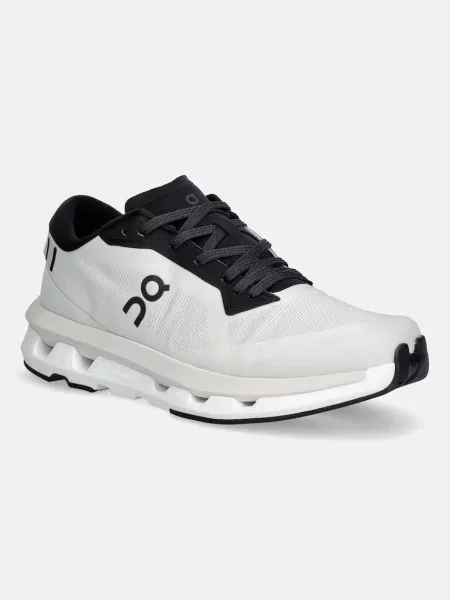 Sneakers On W Cloudzone Ice/ Black EUR 38 béžová