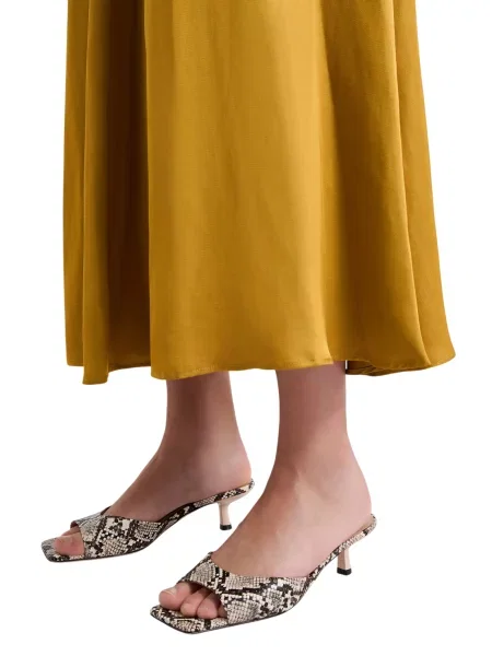 Шльопанці Marella