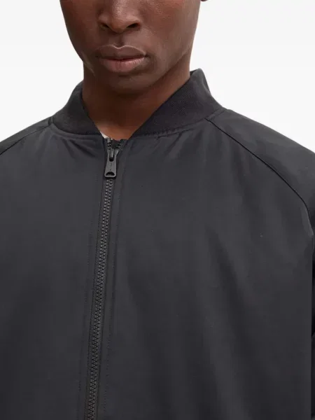 Blugi drepți Levi's® zdrențuiți negru