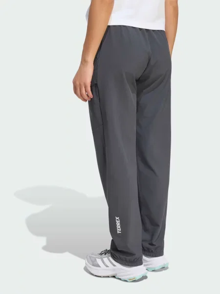 Спортивные штаны Adidas серые