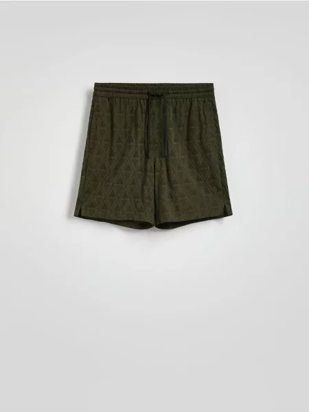 Reserved Pantaloni scurți slim fit verde