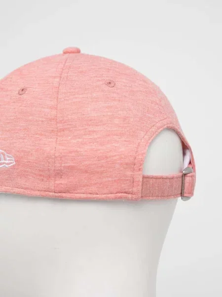 Кепка New Era с аппликацией розовая