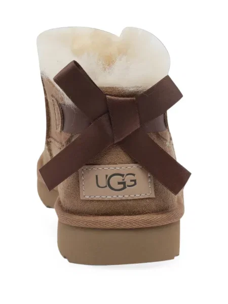 Botine Ugg din piele de căprioară maro