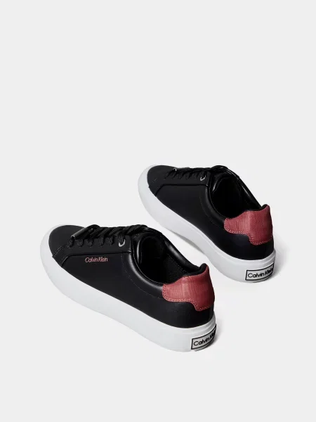 Кожаные кеды Calvin Klein на шнуровке черные