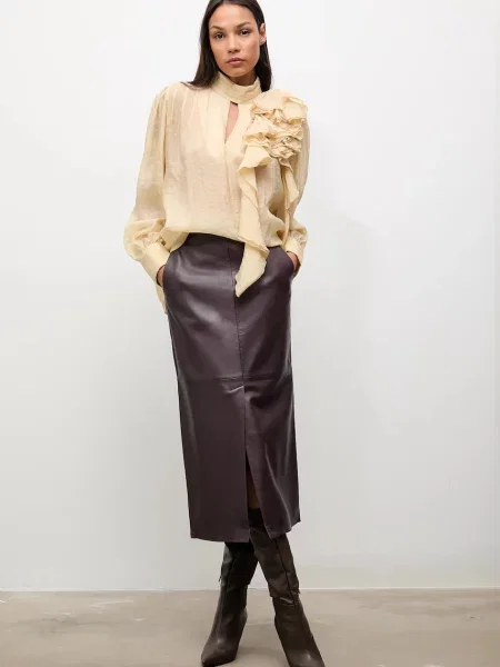 Answear.LAB spódnica skórzana midi prosta bordowy