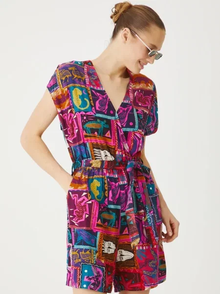 Гащеризон Medicine с v-образно деколте