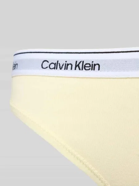 Stringi Calvin Klein z autografem