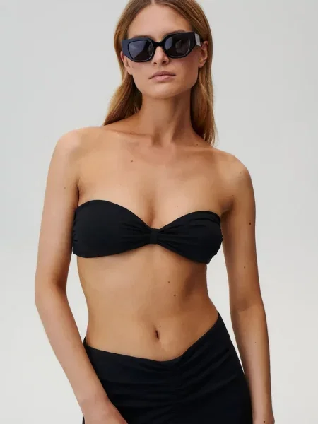 Undress Code top za žene s lyocellom Essential Top crna