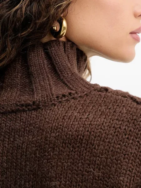 Pulover Silvian Heach maro