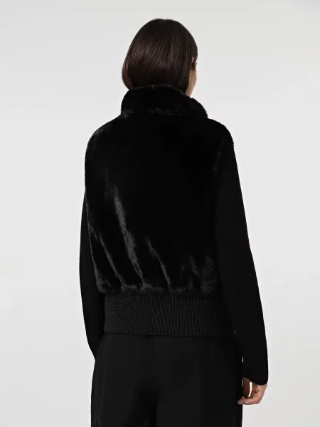 Жилет чорний