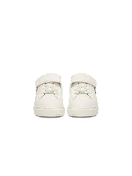 Sneakersy Guess biela