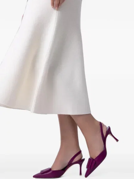 Pantofi cu toc Manolo Blahnik cu cataramă slingback violet