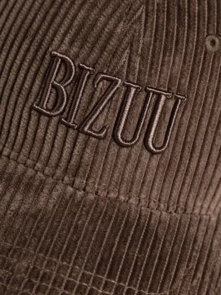 Кепка Bizuu