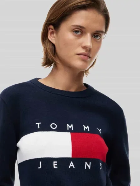 Sweter w kroju regular fit z czystej bawełny Tommy Jeans granatowy