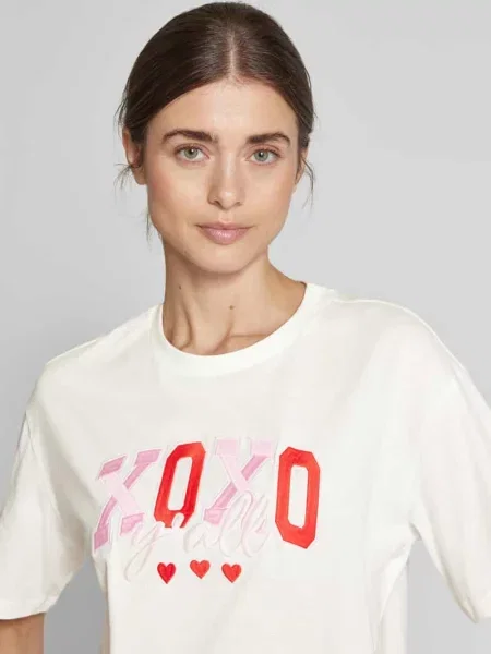 T-shirt o kroju relaxed fit z czystej bawełny model ‘SOPHIE MIA’ Vero Moda biała
