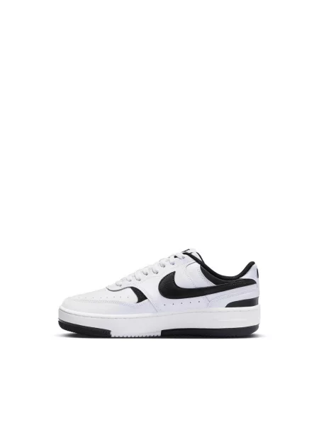 Sneakersy Nike zamszowe białe