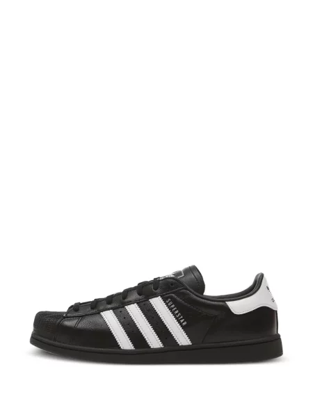 Top Adidas gri
