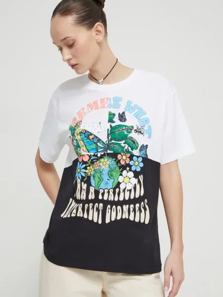 Тениска Desigual CANEL бяло