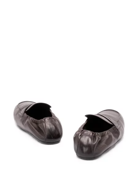 Pantofi loafer Prada din piele maro