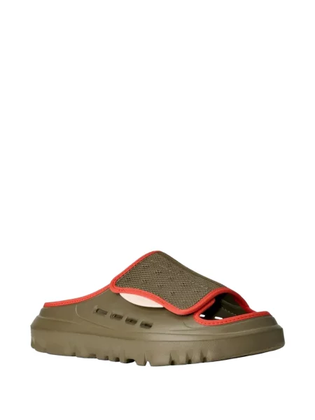 Papuci Ugg verde