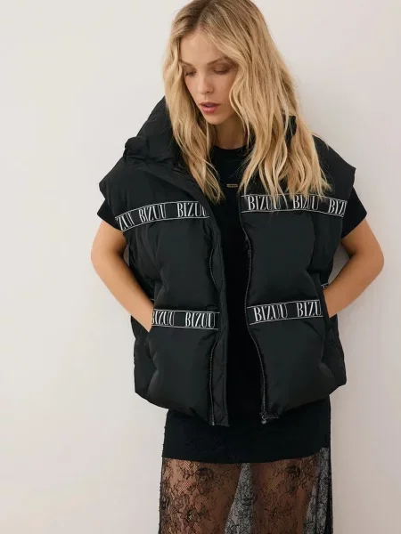 Пухова безрукавка Bizuu AYASE