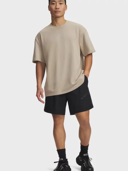 Спортивные шорты Under Armour черные