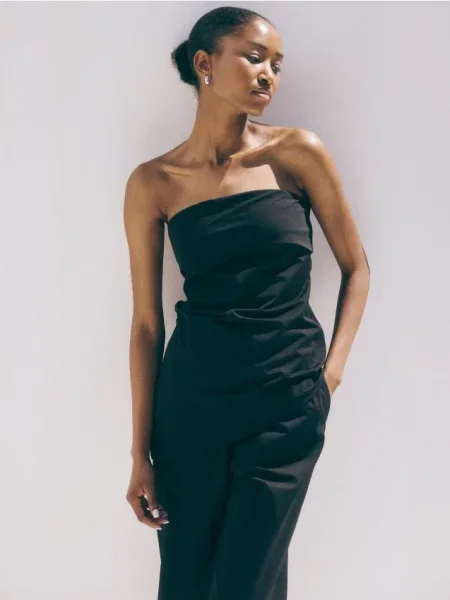 Bluzka Reserved z odkrytymi ramionami czarna