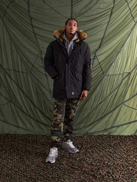 Alpha Industries Парка чорний