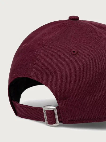 Czapka z daszkiem New Era z logo czerwona
