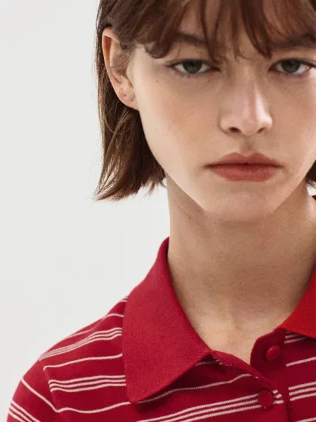 Sweter z dzianiny z kołnierzykiem polo Kobieta M MANGO czerwony