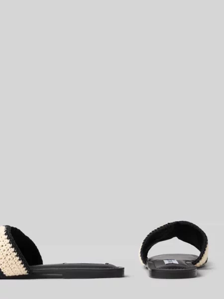 Sandałki z gładką podeszwą model Zarnia' Steve Madden